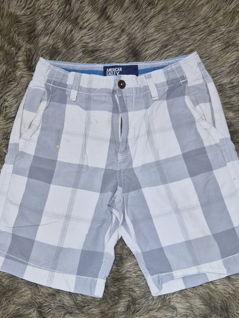 American Eagle Outfitters Men’s White and Light Gray Plaid Flat Front Shorts
